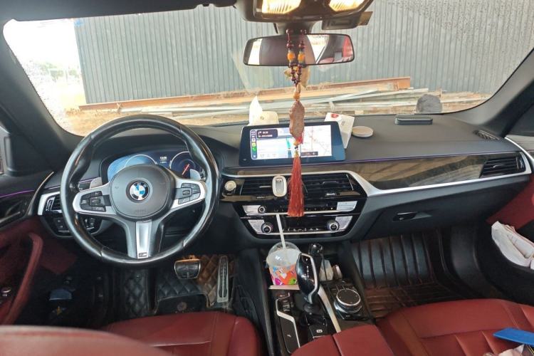 Used BMW 5 Series 2019 530Li Leading Model M Sport Package Center Console
