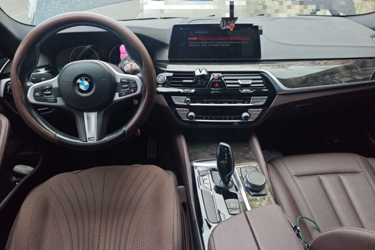 Used BMW 5 Series 2019 Restyled 525Li M Sport Package Center Console