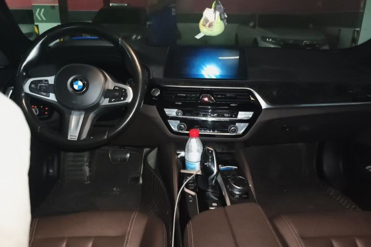 Used BMW 5 Series 2019 525Li M Sport Package Center Console