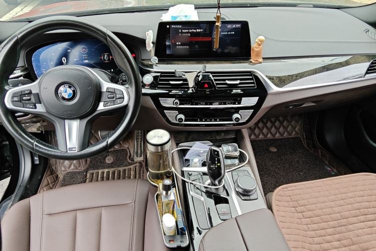 Used BMW 5 Series 2019 525Li M Sport Package Center Console