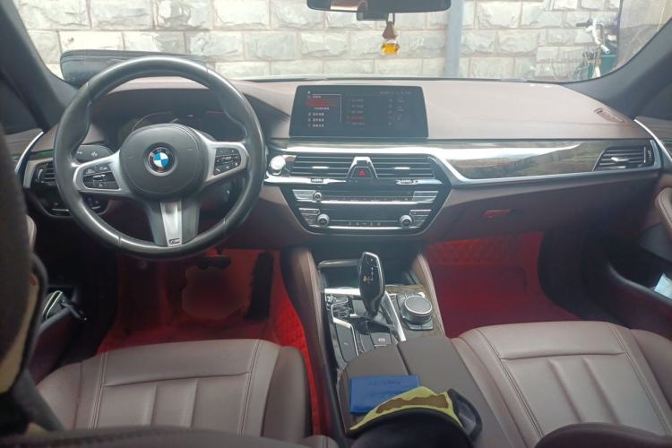 Used BMW 5 Series 2019 Restyled 525Li M Sport Package Center Console