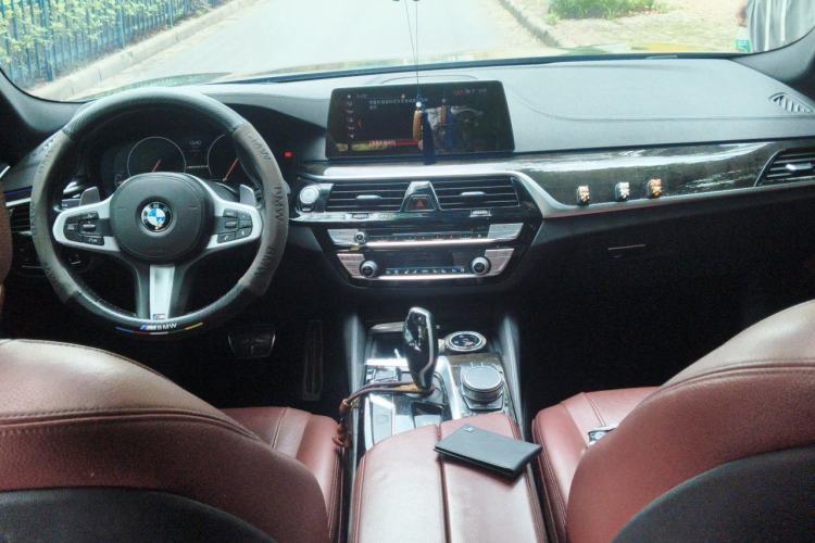 Used BMW 5 Series 2019 530Li Luxury Edition M Sport Package Center Console