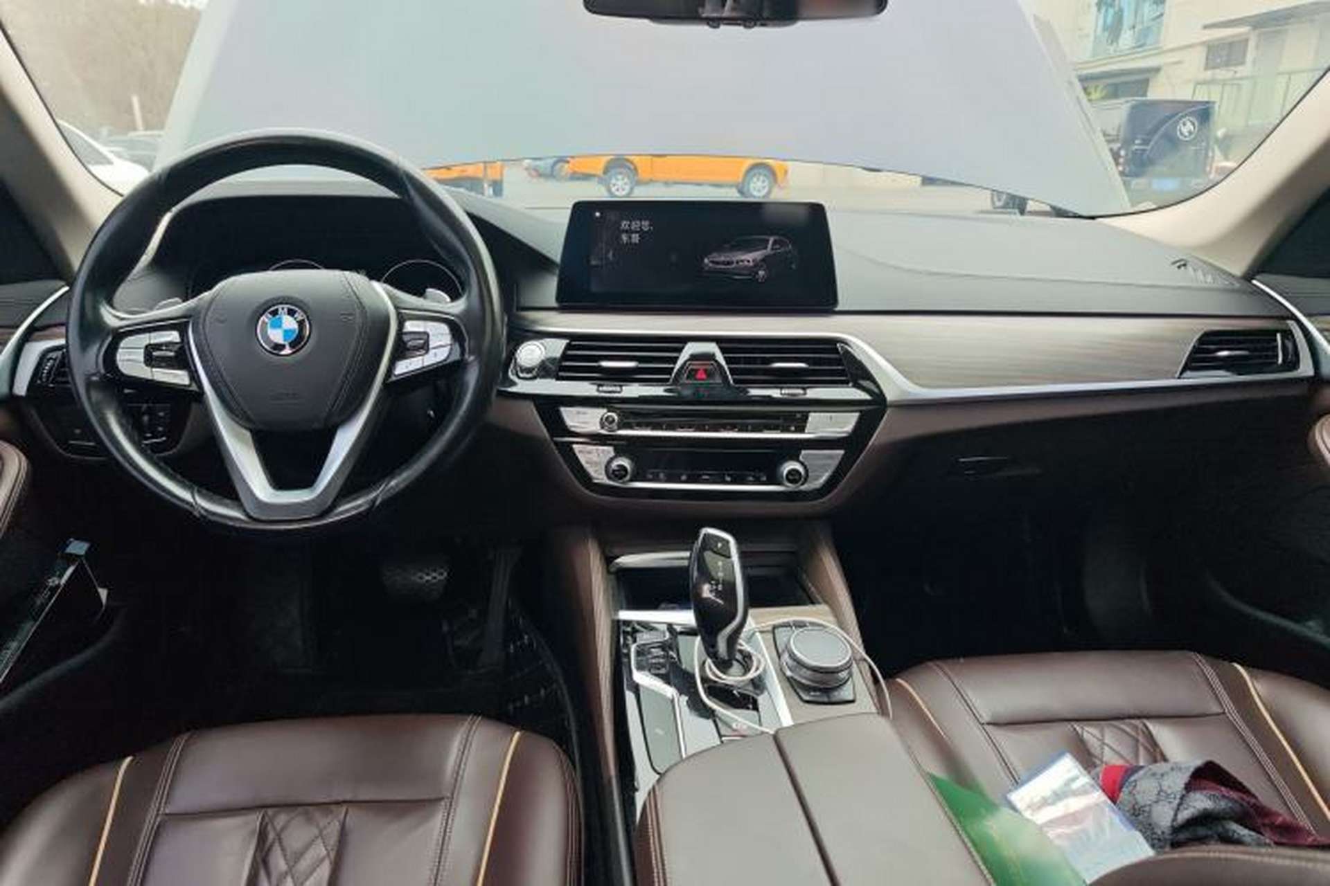 Used BMW 5 Series 2019 Facelifted 530Li Leading Edition Luxury Package Center Console