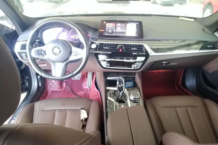 Used BMW 5 Series 2019 525Li M Sport Package Center Console