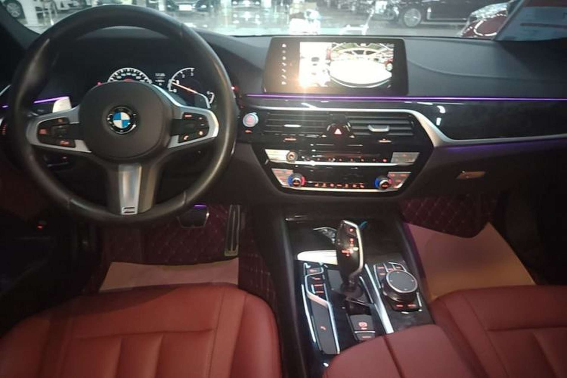 Used BMW 5 Series 2019 530Li Leading Model M Sport Package Center Console