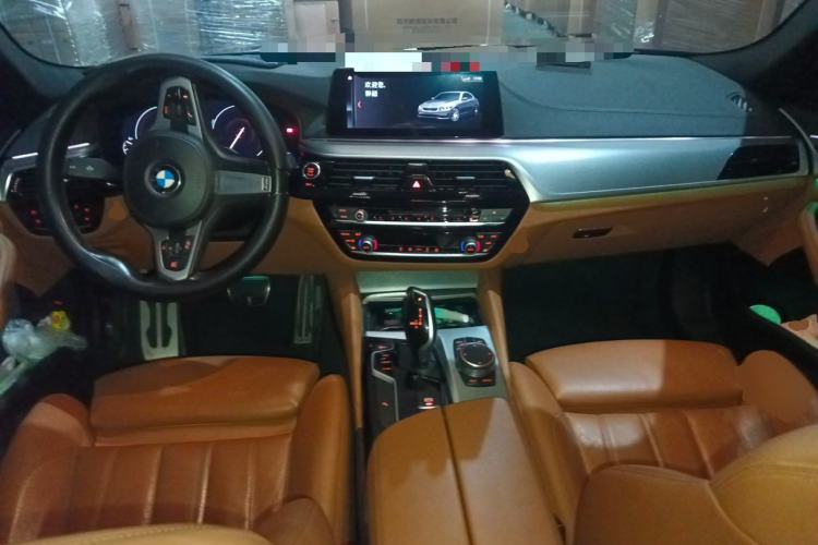 Used BMW 5 Series 2019 525i M Sport Package Center Console