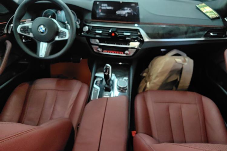 Used BMW 5 Series 2019 530Li Luxury Edition M Sport Package Center Console