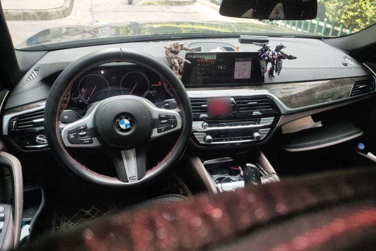 Used BMW 5 Series 2019 Restyled 525Li M Sport Package Center Console