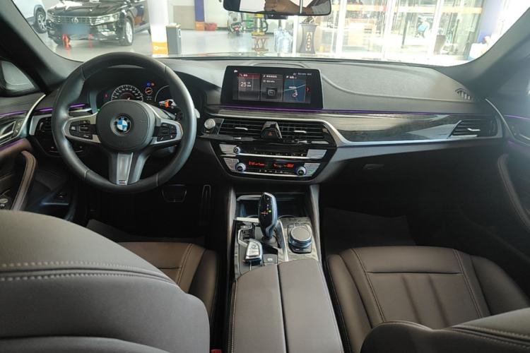 Used BMW 5 Series 2019 Restyled 525Li M Sport Package Center Console