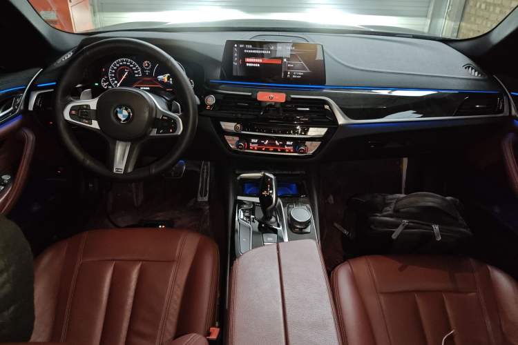 Used BMW 5 Series 2019 Facelifted 530Li xDrive M Sport Package Center Console