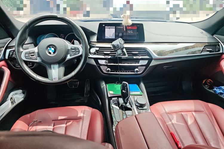 Used BMW 5 Series 2019 530Li Leading Model M Sport Package Center Console