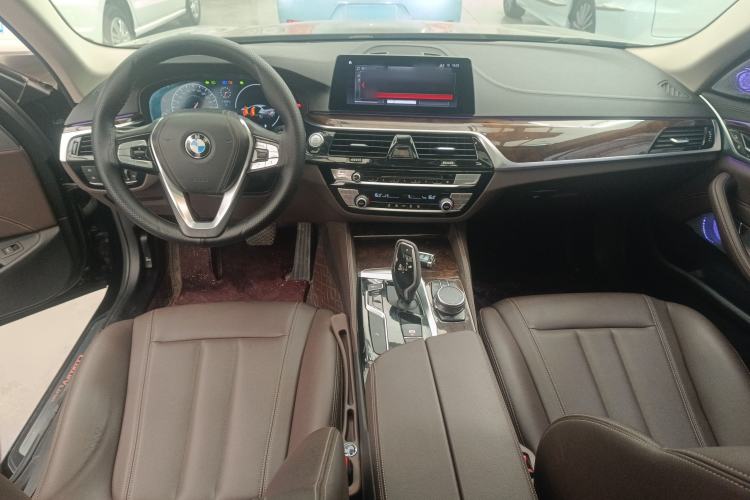 Used BMW 5 Series 2019 525Li Luxury Package Center Console