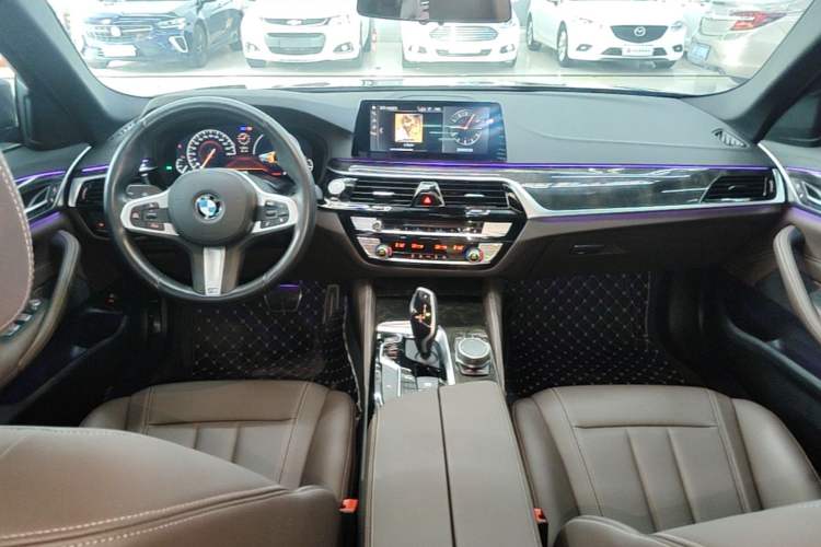 Used BMW 5 Series 2019 Restyled 525Li M Sport Package Center Console
