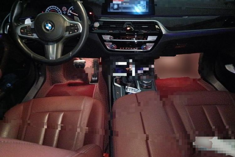 Used BMW 5 Series 2019 530Li Leading Model M Sport Package Center Console