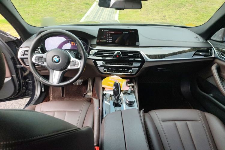Used BMW 5 Series 2019 Restyled 525Li M Sport Package Center Console