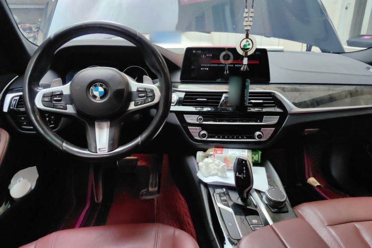 Used BMW 5 Series 2019 530Li Leading Model M Sport Package Center Console