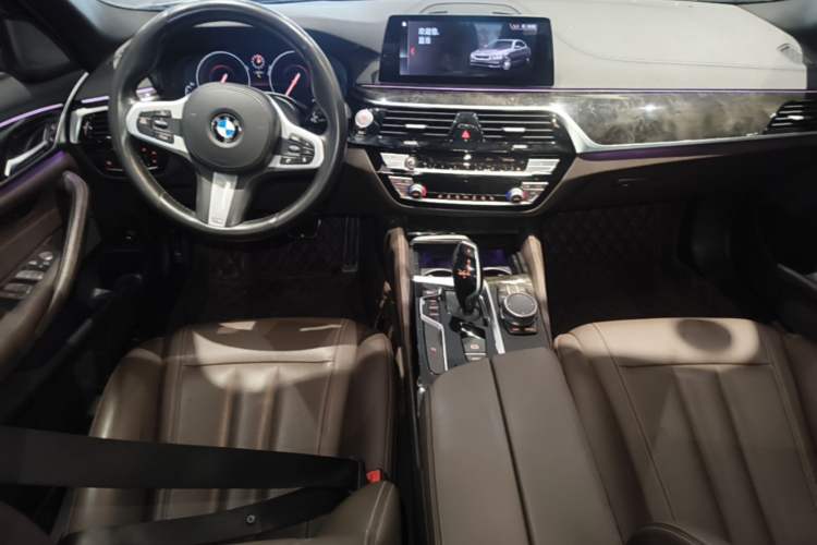 Used BMW 5 Series 2019 Restyled 525Li M Sport Package Center Console