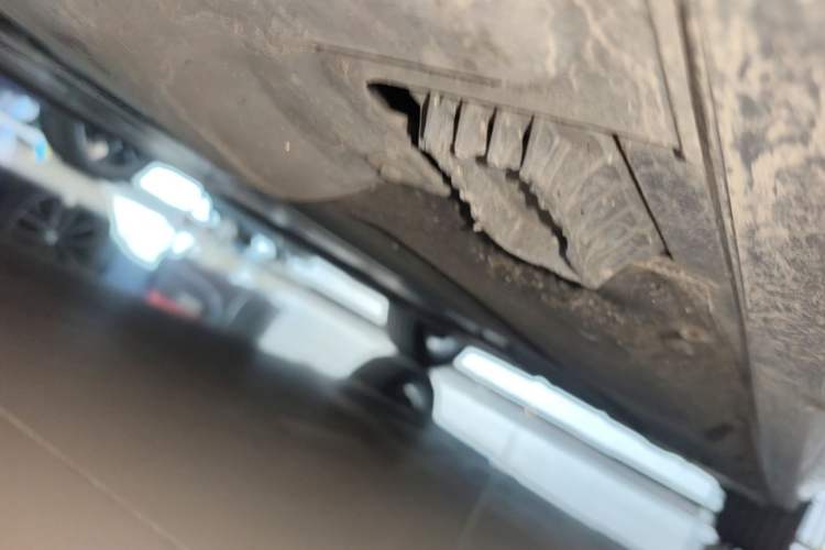 Used BMW 5 Series 2019 525Li M Sport Package Chassis Front Left