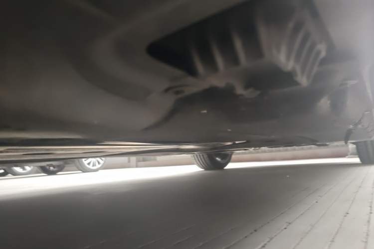 Used BMW 5 Series 2019 530Li Leading Model M Sport Package Chassis Front Left