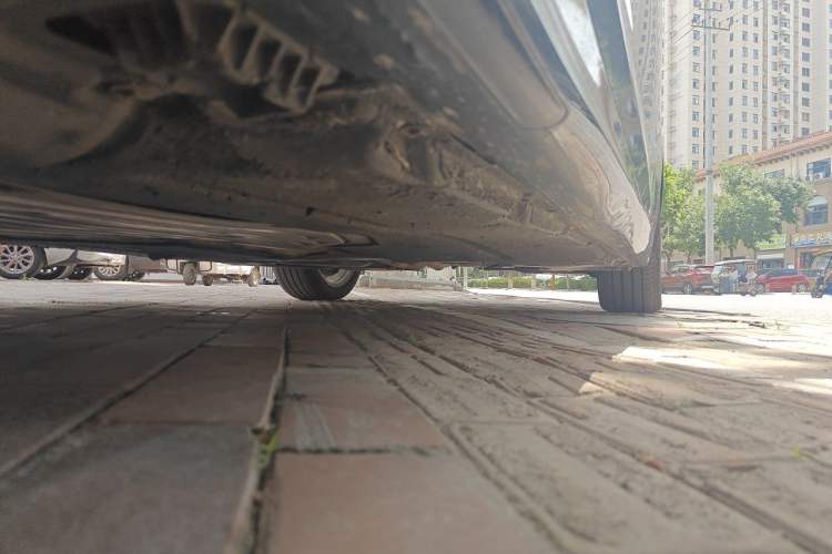 Used BMW 5 Series 2019 525Li M Sport Package Chassis Front Left