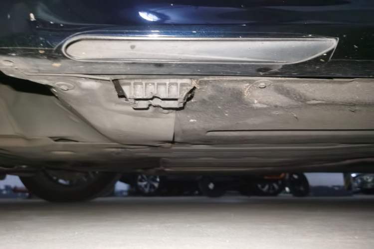 Used BMW 5 Series 2019 530Li Leading Model M Sport Package Chassis Front Left