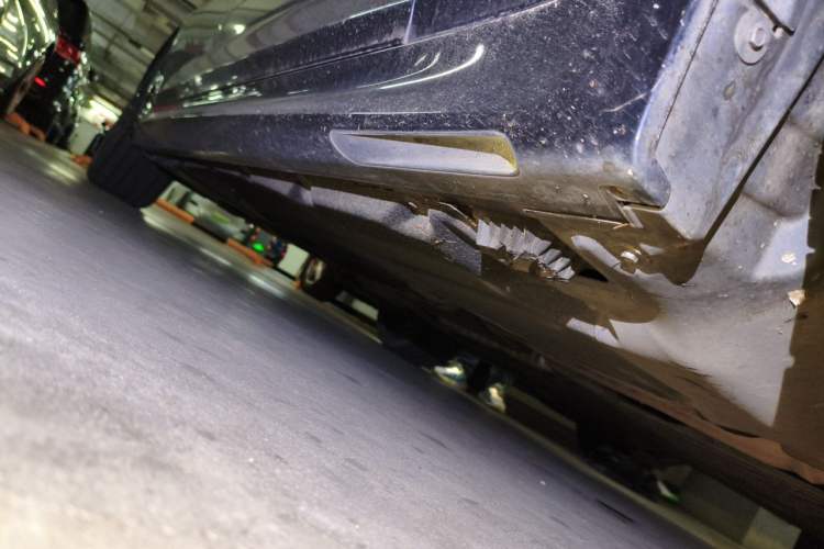 Used BMW 5 Series 2019 Facelifted 530Li Leading Edition M Sport Package Chassis Front Right