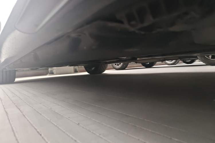 Used BMW 5 Series 2019 530Li Leading Model M Sport Package Chassis Front Right
