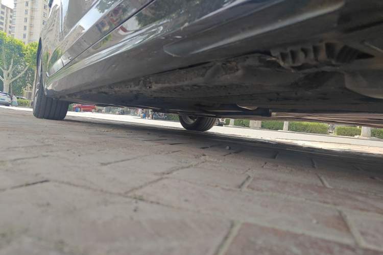 Used BMW 5 Series 2019 525Li M Sport Package Chassis Front Right