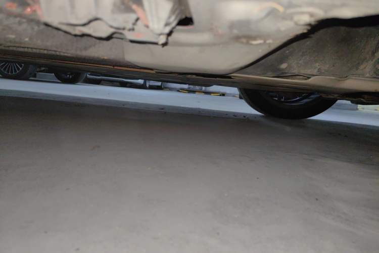 Used BMW 5 Series 2019 530Li Leading Model M Sport Package Chassis Front Right