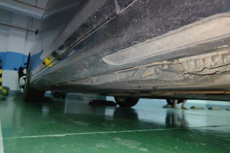 Used BMW 5 Series 2019 525Li M Sport Package Chassis Front Right
