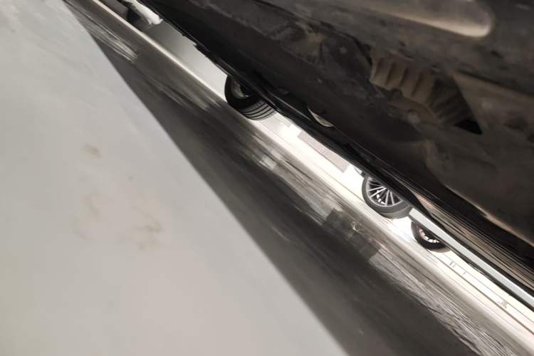 Used BMW 5 Series 2019 530Li xDrive Luxury Package Chassis Front Right