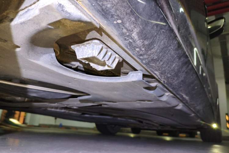 Used BMW 5 Series 2019 Facelifted 530Li Leading Edition M Sport Package Chassis Rear Right