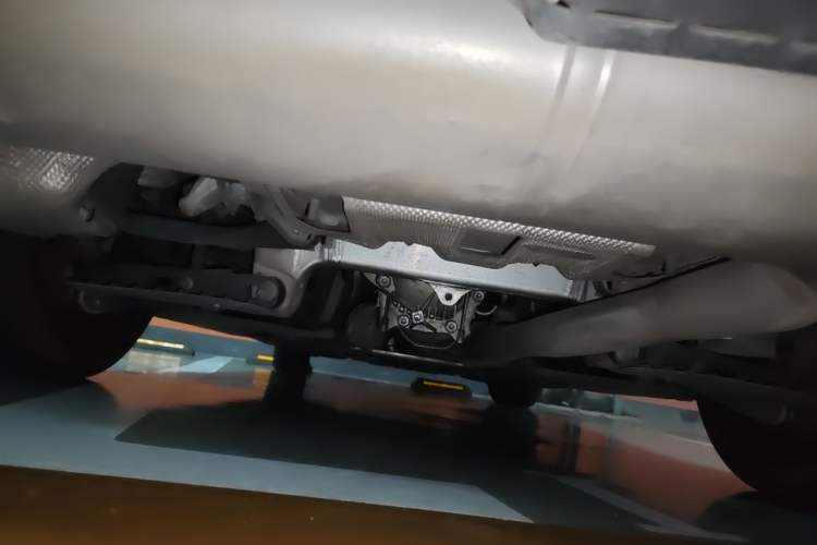 Used BMW 5 Series 2019 540i M Sport Package Chassis Rear