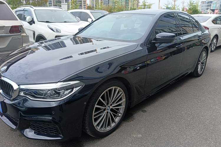 Used BMW 5 Series 2019 Facelifted 530i M Sport Package Guazi used car, China used car export, Used car for sale, Used cars, Cheapest cars for sale