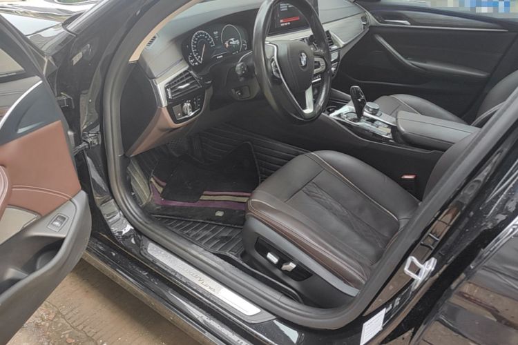 Used BMW 5 Series 2019 Facelifted 530Li Luxury Edition Premium Package Driver Seat