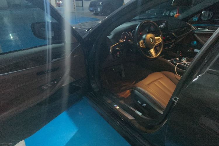 Used BMW 5 Series 2019 525Li M Sport Package Driver Seat