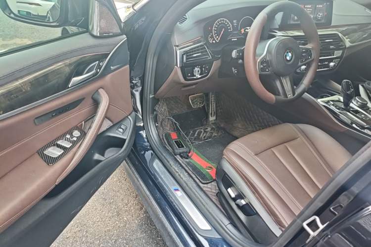 Used BMW 5 Series 2019 Restyled 525Li M Sport Package Driver Seat