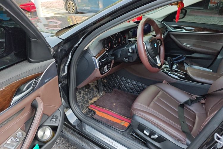 Used BMW 5 Series 2019 525Li Luxury Package Driver Seat