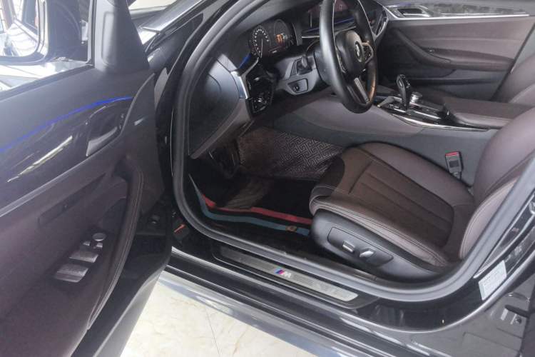 Used BMW 5 Series 2019 525Li M Sport Package Driver Seat