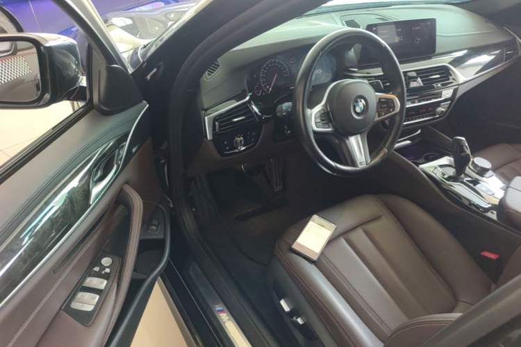 Used BMW 5 Series 2019 525Li M Sport Package Driver Seat
