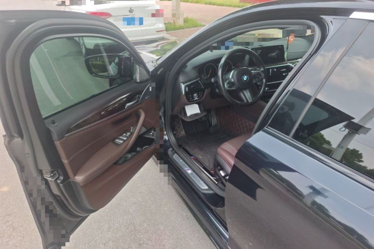Used BMW 5 Series 2019 Restyled 525Li M Sport Package Driver Seat