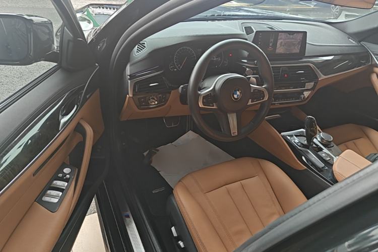 Used BMW 5 Series 2019 530Li Leading Model M Sport Package Driver Seat