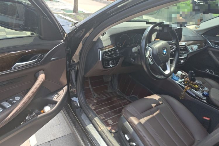 Used BMW 5 Series 2019 525Li Luxury Package Driver Seat