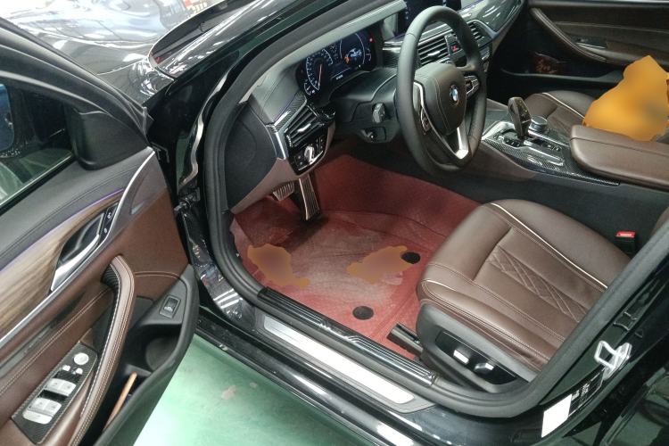 Used BMW 5 Series 2019 530Li Leading Model Luxury Package Driver Seat