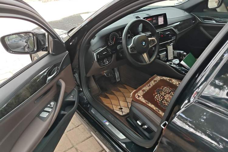 Used BMW 5 Series 2019 525Li M Sport Package Driver Seat