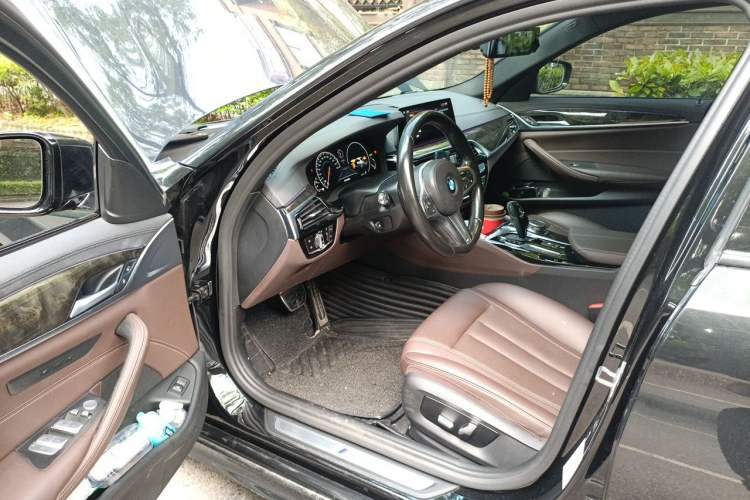 Used BMW 5 Series 2019 525Li M Sport Package Driver Seat