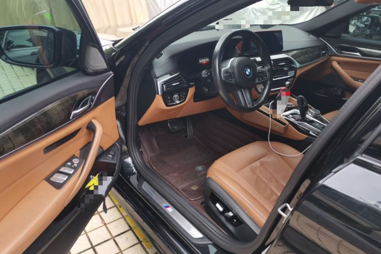 Used BMW 5 Series 2019 530Li Luxury Edition M Sport Package Driver Seat