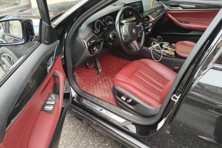 Used BMW 5 Series 2019 530Li xDrive M Sport Package Driver Seat