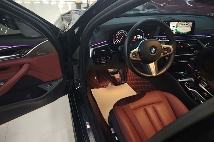Used BMW 5 Series 2019 530Li Leading Model M Sport Package Driver Seat