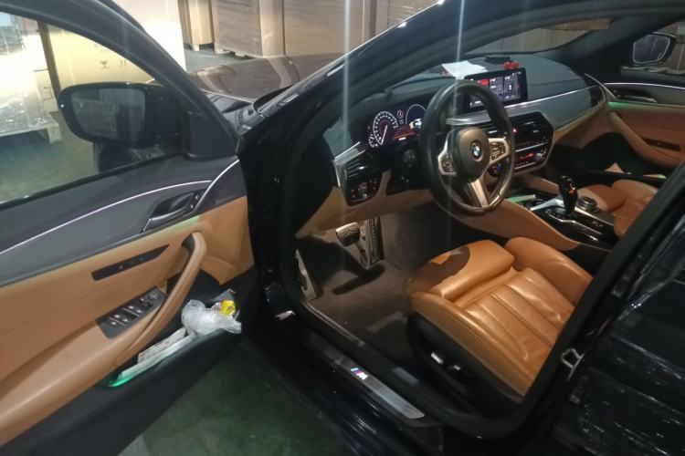 Used BMW 5 Series 2019 525i M Sport Package Driver Seat